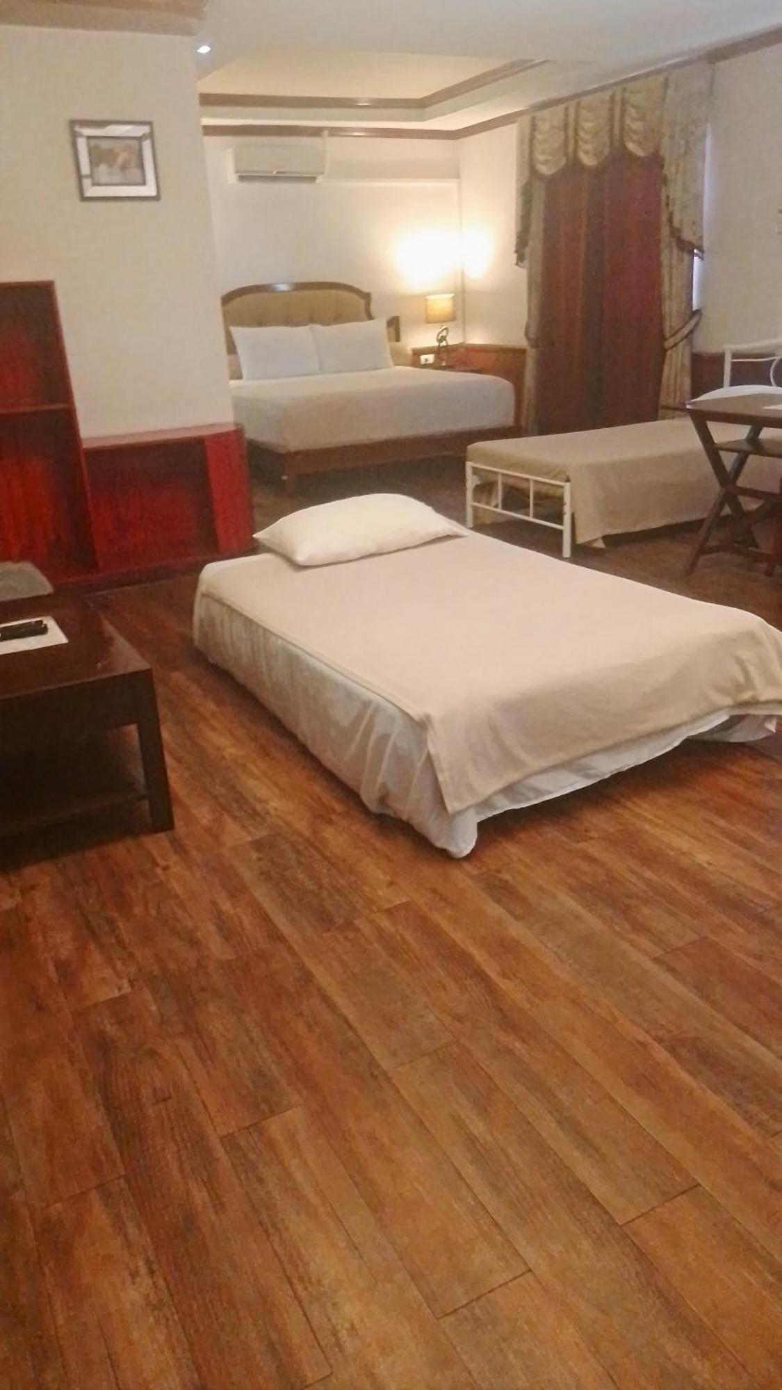 Cebu Dulcinea Hotel And Suites-Mactan Airport Hotel Lapu-Lapu City Exteriér fotografie