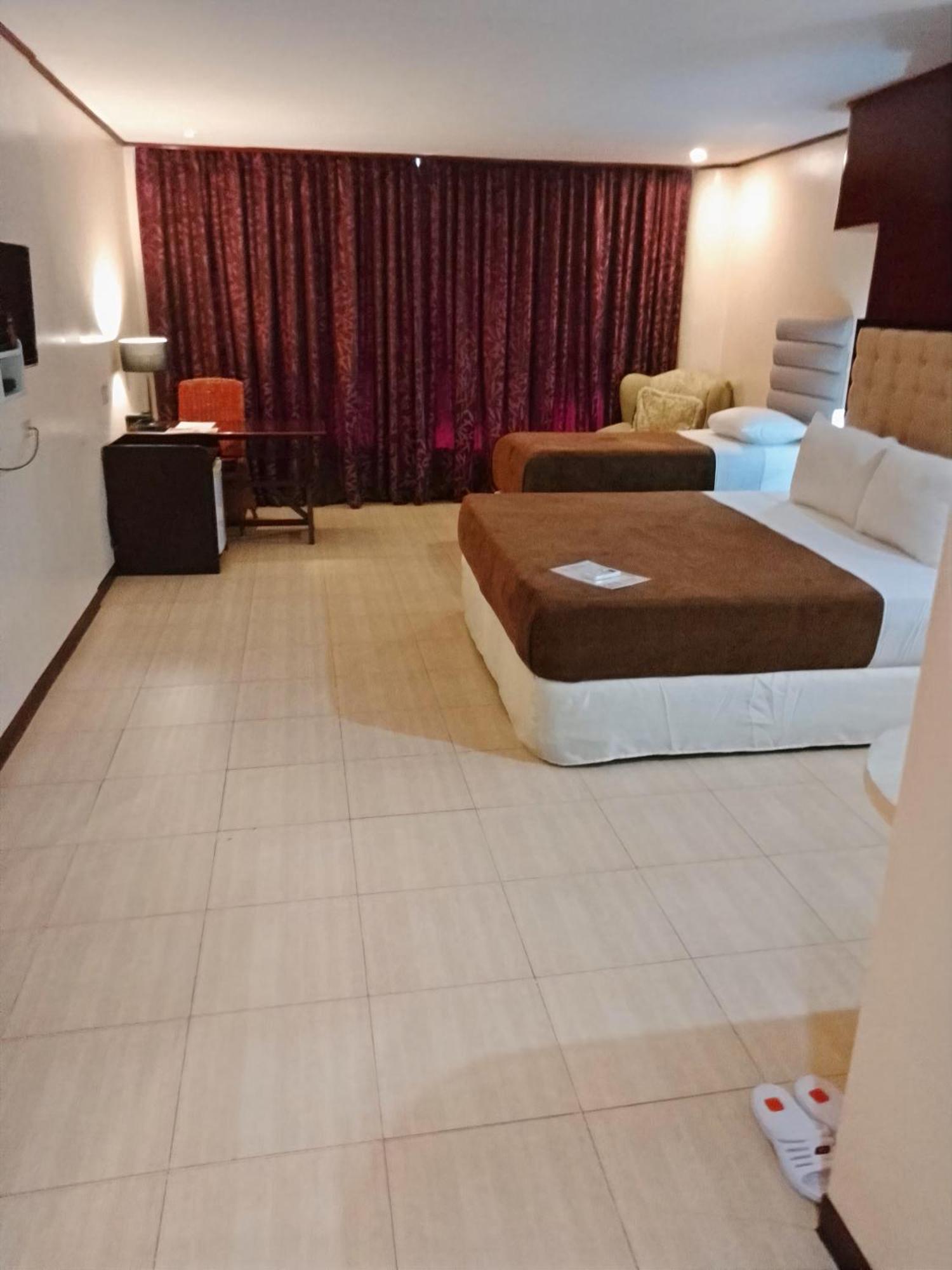 Cebu Dulcinea Hotel And Suites-Mactan Airport Hotel Lapu-Lapu City Exteriér fotografie
