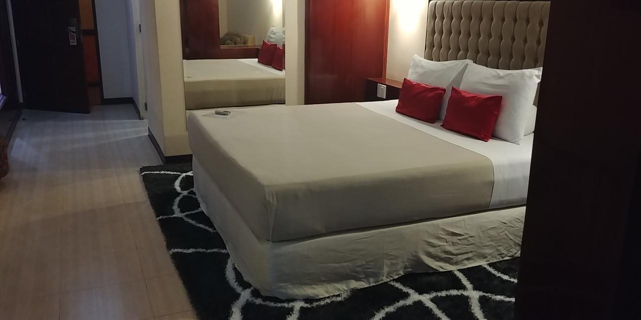 Cebu Dulcinea Hotel And Suites-Mactan Airport Hotel Lapu-Lapu City Exteriér fotografie